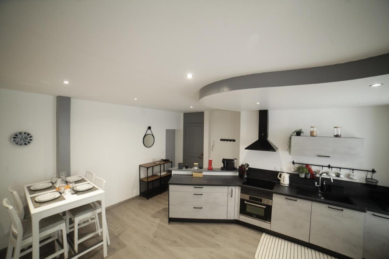 Grand Appartement 2 Chambres Avec Fibre Et Netflix Белфор Екстериор снимка